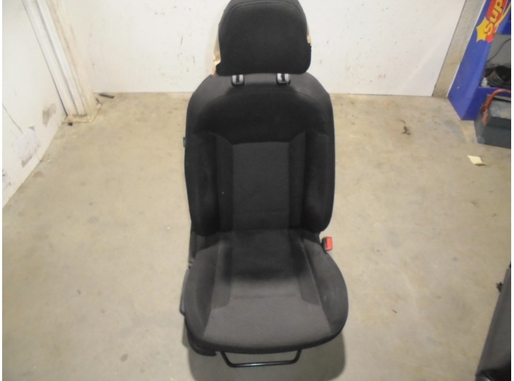 Recambio de asiento delantero derecho para hyundai i40 1.7 crdi cat referencia OEM IAM TELA NEGRA Y GRIS 5 PUERTAS