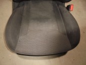 Recambio de asiento delantero derecho para hyundai i40 1.7 crdi cat referencia OEM IAM TELA NEGRA Y GRIS 5 PUERTAS