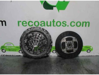 Recambio de kit embrague para dacia sandero ii 0.9 tce cat referencia OEM IAM 302100845R 