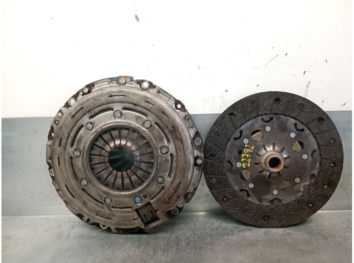 Recambio de kit embrague para peugeot 508 i (8d_) 1.6 hdi referencia OEM IAM 9684841380 2052Z1 195816 VALEO