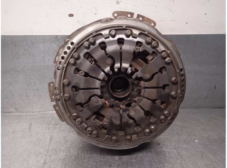 Recambio de kit embrague para volkswagen polo beats referencia OEM IAM 0AM141017ED L020M0G2960 