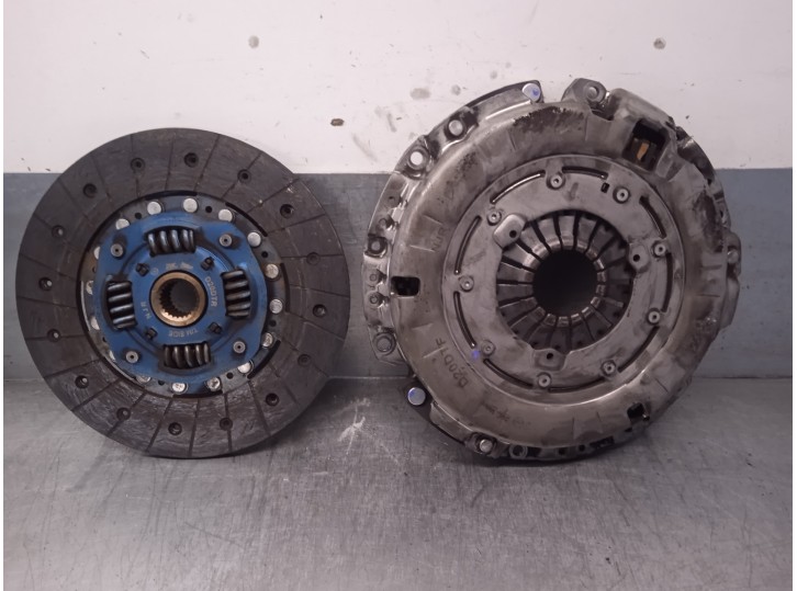 Recambio de kit embrague para ssangyong rodius xdi referencia OEM IAM 30A0032500  