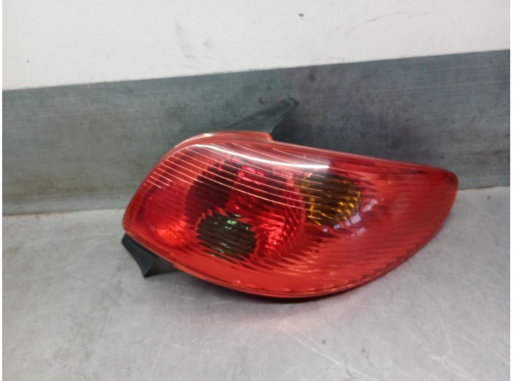 Recambio de piloto trasero derecho para peugeot 206 hatchback (2a/c) 1.4 i referencia OEM IAM 6351S0 6351S0 