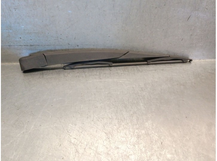 Recambio de brazo limpia trasero para opel astra h (a04) 1.8 (l48) referencia OEM IAM 13105983 1273395 