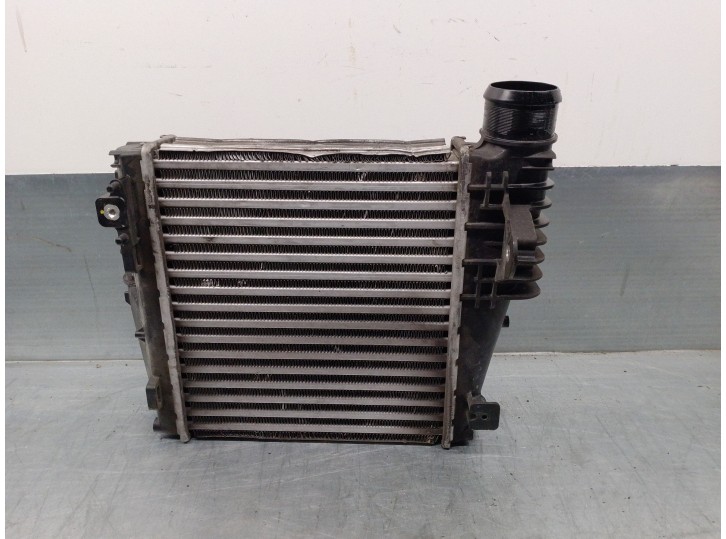 Replacement intercooler for Citroën C4 Picasso 1.6 Blue-HDi FAP OEM IAM reference 9675627980 MM11882K VALEO