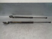 Replacement trunk/tailgate shock absorbers for Toyota Verso 2.0 D-4D CAT OEM IAM reference 689600F030 