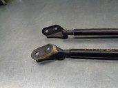Replacement tailgate struts for Toyota Verso 2.0 D-4D CAT OEM IAM reference 689600F030 