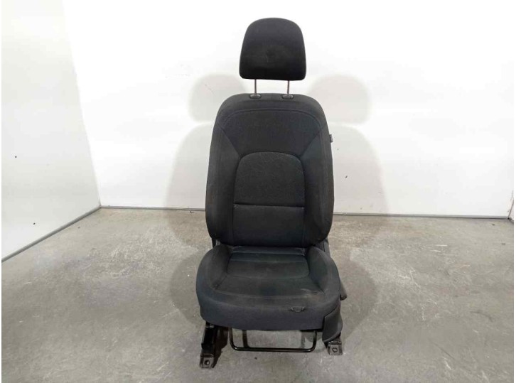 Recambio de asiento delantero izquierdo para kia rio 1.4 crdi cat referencia OEM IAM 4718905  5 PUERTAS