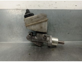 Recambio de bomba freno para renault clio ii fase i (b/cbo) 1.6 referencia OEM IAM 7700417649 7701205740 