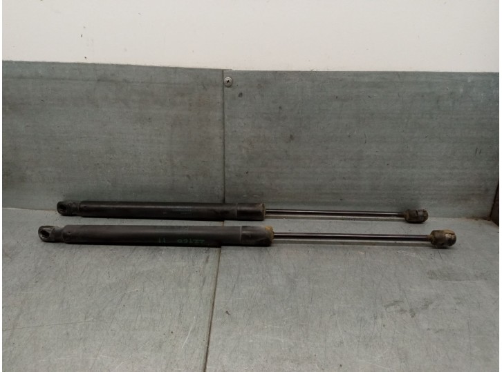 Replacement trunk / tailgate struts for Audi Q7 (4LB) 3.0 TDI Quattro OEM IAM reference 4L0827552A 0604VQ