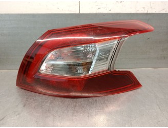 Recambio de piloto trasero derecho para peugeot 308 referencia OEM IAM 9677817580 9677817580 