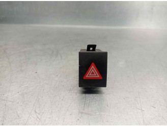 Replacement hazard warning switch for Volkswagen Passat Sedan (3C2) 2.0 16V FSI OEM IAM reference 6Q0953235A 