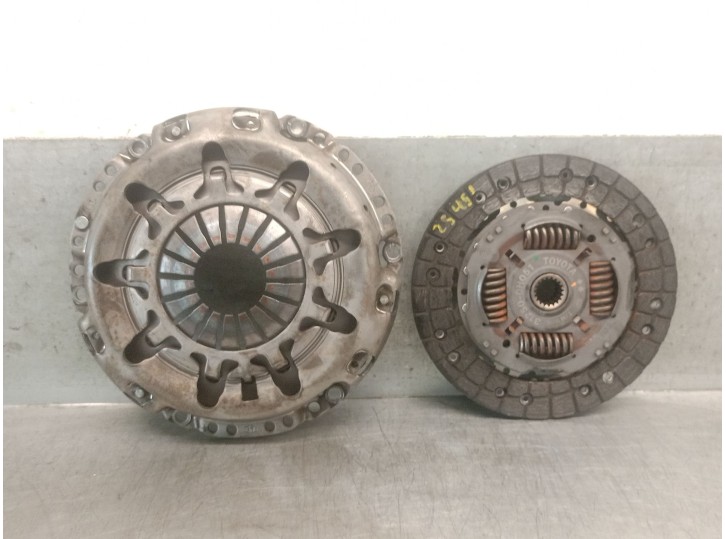 Recambio de kit embrague para peugeot 108 1.0 vti 72 referencia OEM IAM 1640077980 1640077980 LUK