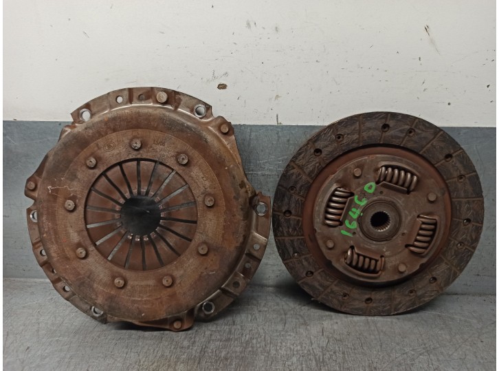 Recambio de kit embrague para mercedes-benz clase a (w168) 1.4 cat referencia OEM IAM A0182504001 MEC15078144 