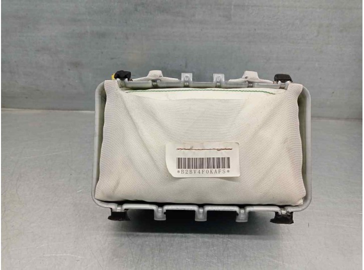 Recambio de airbag delantero derecho para mitsubishi outlander (cw0) 2.0 di-d cat referencia OEM IAM 7030A026  
