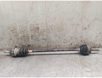 Recambio de transmision delantera derecha para opel vectra b berlina 1.6 16v referencia OEM IAM 374350  