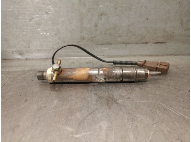 Recambio de inyector para seat leon (1m1) 1.9 tdi referencia OEM IAM 028130201S 038130202B 