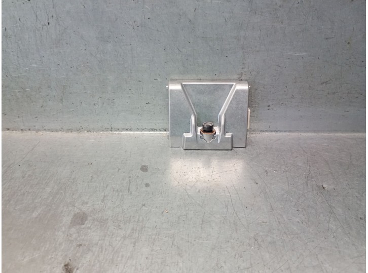 Recambio de modulo electronico para kia niro i (de) 1.6 gdi hybrid referencia OEM IAM 95740G5010 95740G5010 