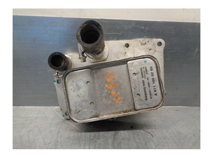 Recambio de enfriador aceite motor para ssangyong rodius xdi referencia OEM IAM A6711800265 6711800265 