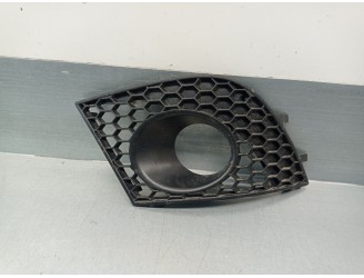 Replacement left bumper grille for Seat Ibiza (6L1) 1.9 TDI OEM IAM reference 6L6853665A 