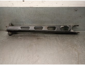 Recambio de brazo suspension inferior trasero derecho para opel vectra b berlina 2.0 16v cat (x 20 xev / l34) referencia OEM IAM