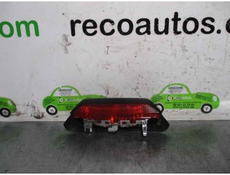 Recambio de luz central de freno para toyota yaris (ncp1/nlp1/scp1) 1.4 turbodiesel cat referencia OEM IAM 812700D011 52008 KOIT