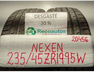 Recambio de neumatico nexen para mercedes-benz clase gla (w156) 2.1 cdi cat referencia OEM IAM 23545ZR1995W NEXEN N´FERA RU1 SUV