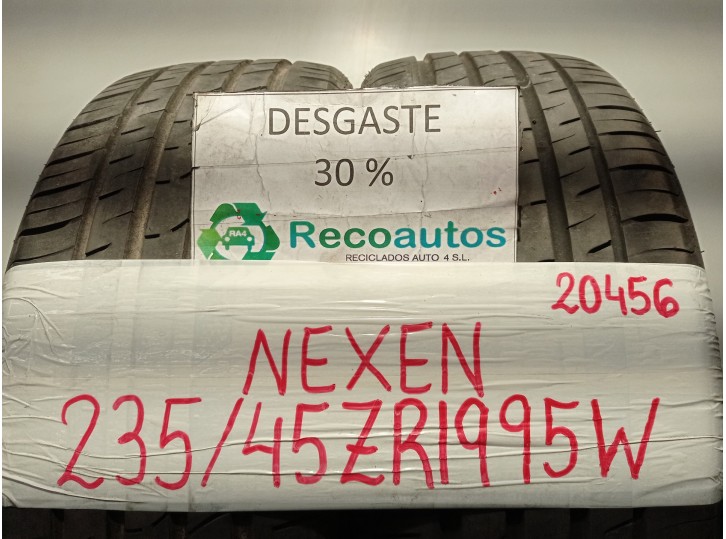 Recambio de neumatico nexen para mercedes-benz clase gla (w156) 2.1 cdi cat referencia OEM IAM 23545ZR1995W NEXEN N´FERA RU1 SUV