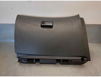 Replacement glove box for Nissan Primera Saloon (P12) 1.6 CAT OEM IAM reference 68520AV600 