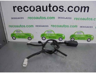 Recambio de enganche cinturon para lexus is 200 (ds2/is2) d-cat referencia OEM IAM 7323053130A0  