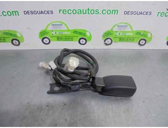 Recambio de enganche cinturon para lexus is 200 (ds2/is2) d-cat referencia OEM IAM 7323053130A0  