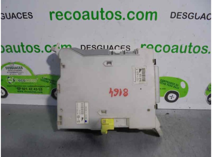 Replacement relay / fuse box for Lexus IS 200 (DS2/IS2) D-CAT OEM IAM reference 8273053050 8267253060 