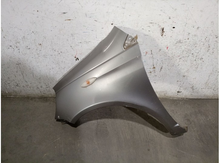 Recambio de aleta delantera izquierda para toyota yaris (_p1_) 1.4 d-4d (nlp10_) referencia OEM IAM 5381252010 5381252010 