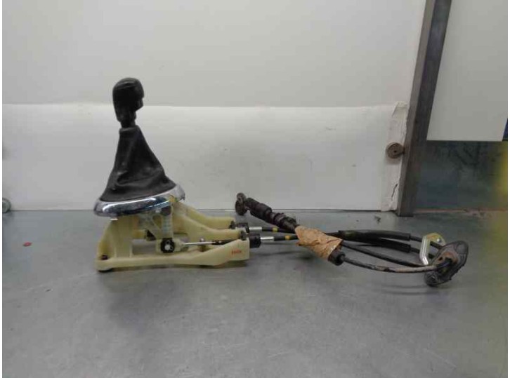 Recambio de palanca cambio para hyundai i20 i (pb, pbt) 1.4 crdi referencia OEM IAM  437941J301 