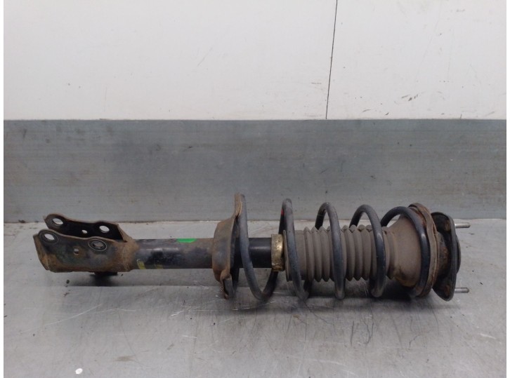 Recambio de amortiguador delantero derecho para toyota yaris (_p1_) 1.4 d-4d (nlp10_) referencia OEM IAM 4851059456 4851059456 