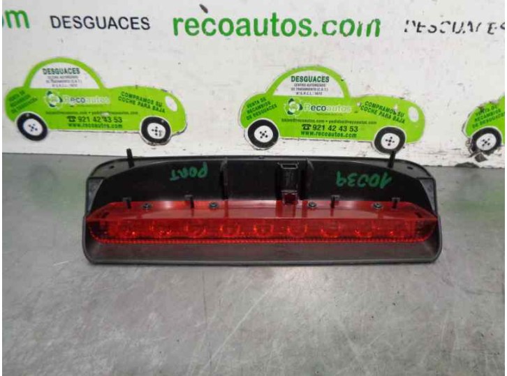Recambio de luz central de freno para chevrolet aveo sedán 1.4 cat referencia OEM IAM 96831000 