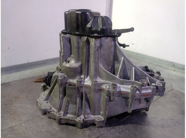 Recambio de caja cambios para toyota yaris (_p1_) 1.4 d-4d (nlp10_) referencia OEM IAM Y31222791 3030052230 