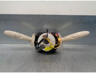 Recambio de mando luces para fiat 500 l living (351) 1.3 16v m-jet cat referencia OEM IAM 735472470 735472470 