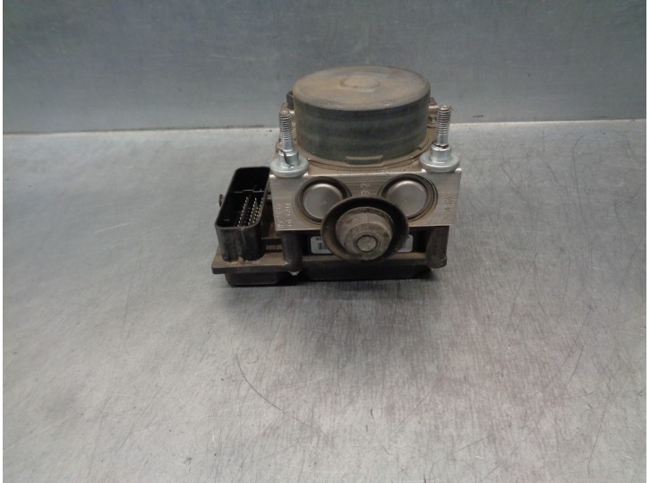 Replacement ABS unit for Fiat 500 L Living (351) 1.3 16V M-Jet cat OEM IAM reference 51880815 0265232840 BOSCH