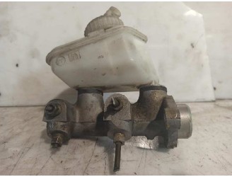 Brake master cylinder replacement part for Opel Astra F Berlina 1.7 Turbodiesel (17 DT / LU8) OEM IAM reference FOM