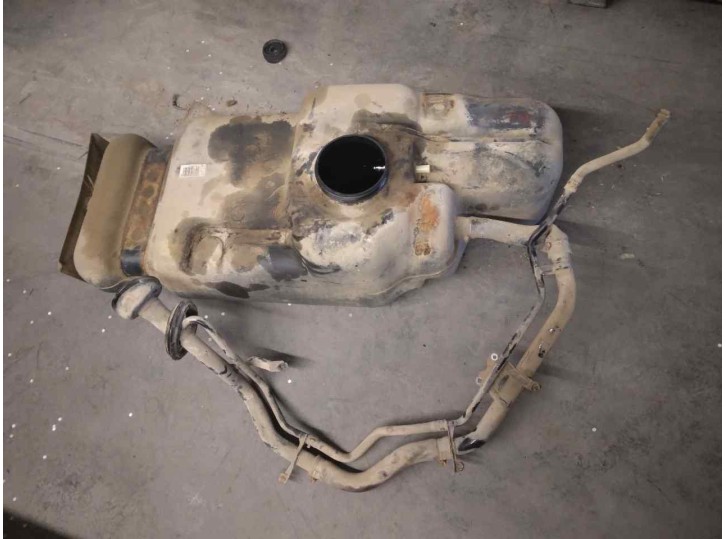 Recambio de deposito combustible para nissan pathfinder (r51) 2.5 dci diesel cat referencia OEM IAM 17202EB30A CAMPA