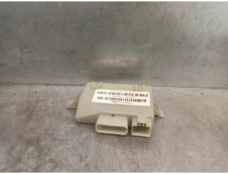 Recambio de centralita cierre para chrysler voyager (rg) 2.5 crd cat referencia OEM IAM 