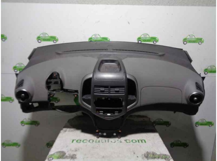 Recambio de salpicadero para chevrolet aveo sedán 1.4 cat referencia OEM IAM 95483273 GRIS 