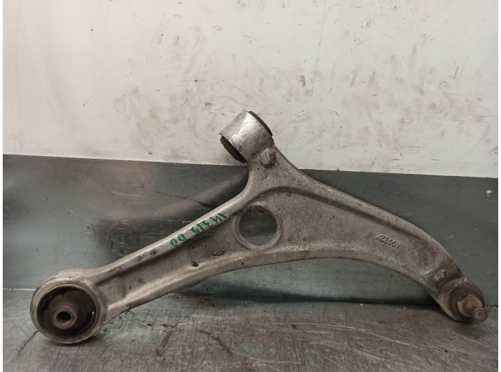 Recambio de brazo suspension inferior delantero derecho para hyundai i40 1.7 crdi cat referencia OEM IAM 545013Z000 