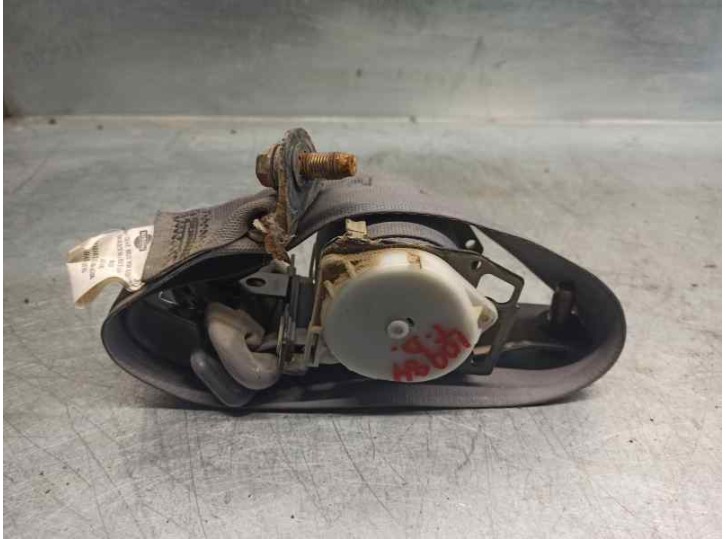 Replacement rear right seat belt for Nissan Pick-Up (D22) 2.5 diesel OEM IAM reference DB740616AR 