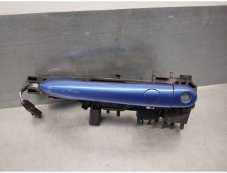 Recambio de maneta exterior delantera izquierda para renault scenic ii 1.9 dci diesel referencia OEM IAM 8200076073 7 PINES 5 PU