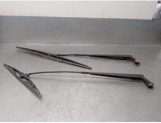 Recambio de brazo limpia delantero derecho para toyota yaris (_p1_) 1.4 d-4d (nlp10_) referencia OEM IAM 8521152010 8521152010 