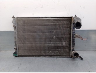 Recambio de radiador agua para volkswagen polo (867/871/873) 1.3 referencia OEM IAM 171121253CJ 111946C VALEO