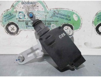 Recambio de motor cierre centralizado porton para hyundai santa fe (bm) 2.2 crdi cat referencia OEM IAM 957502B000 