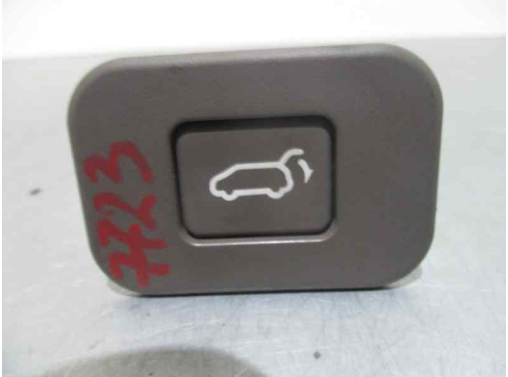 Recambio de botones salpicadero para kia carnival 2.9 crdi cat referencia OEM IAM 967404D100 